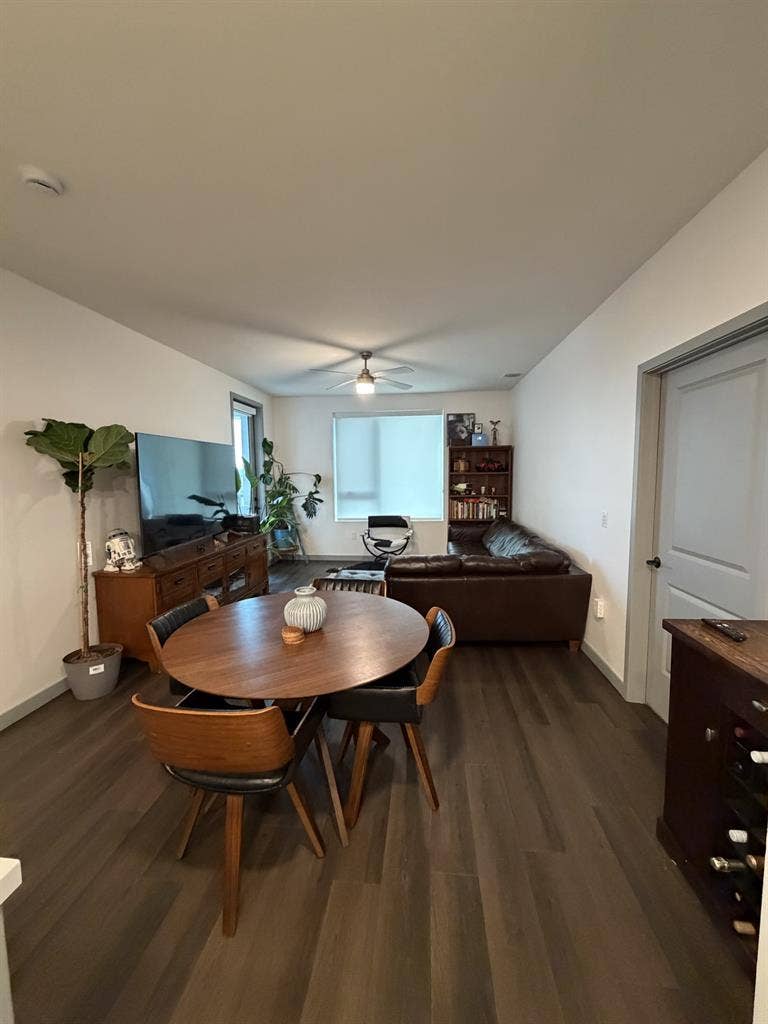 Room in new apartment Riverpark