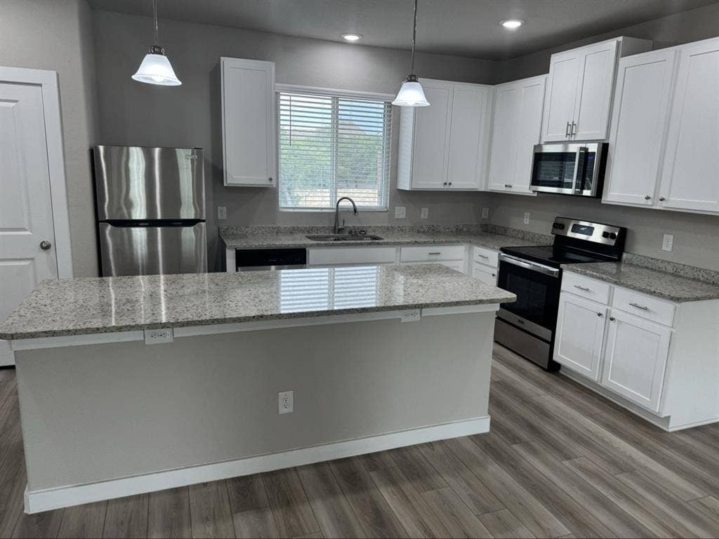 Luxury living in prime Dominion