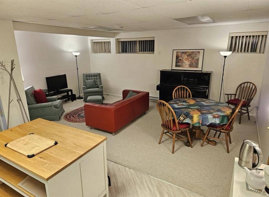 Summer Sublet Available