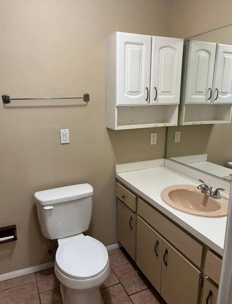 Room for rent in 2/2 apt June 1st!
