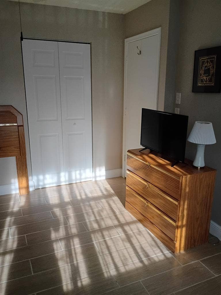 Room for rent with private bathroom