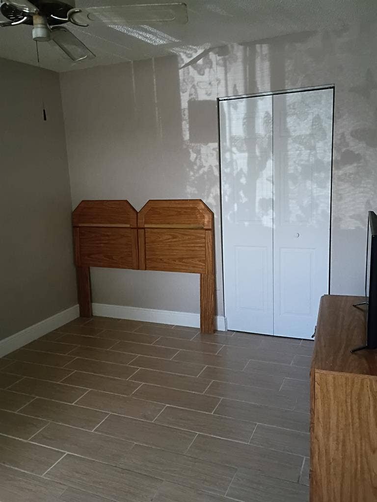 Room for rent with private bathroom