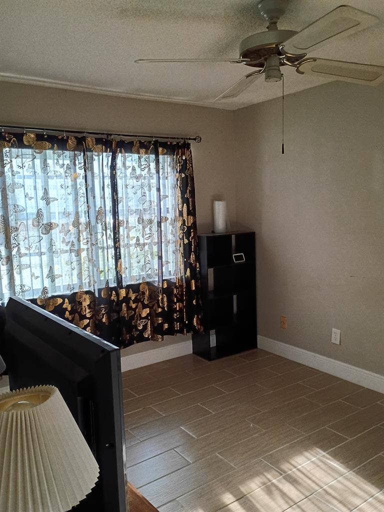Room for rent with private bathroom