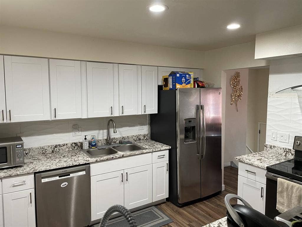 Room for rent in DTC $950- 1000