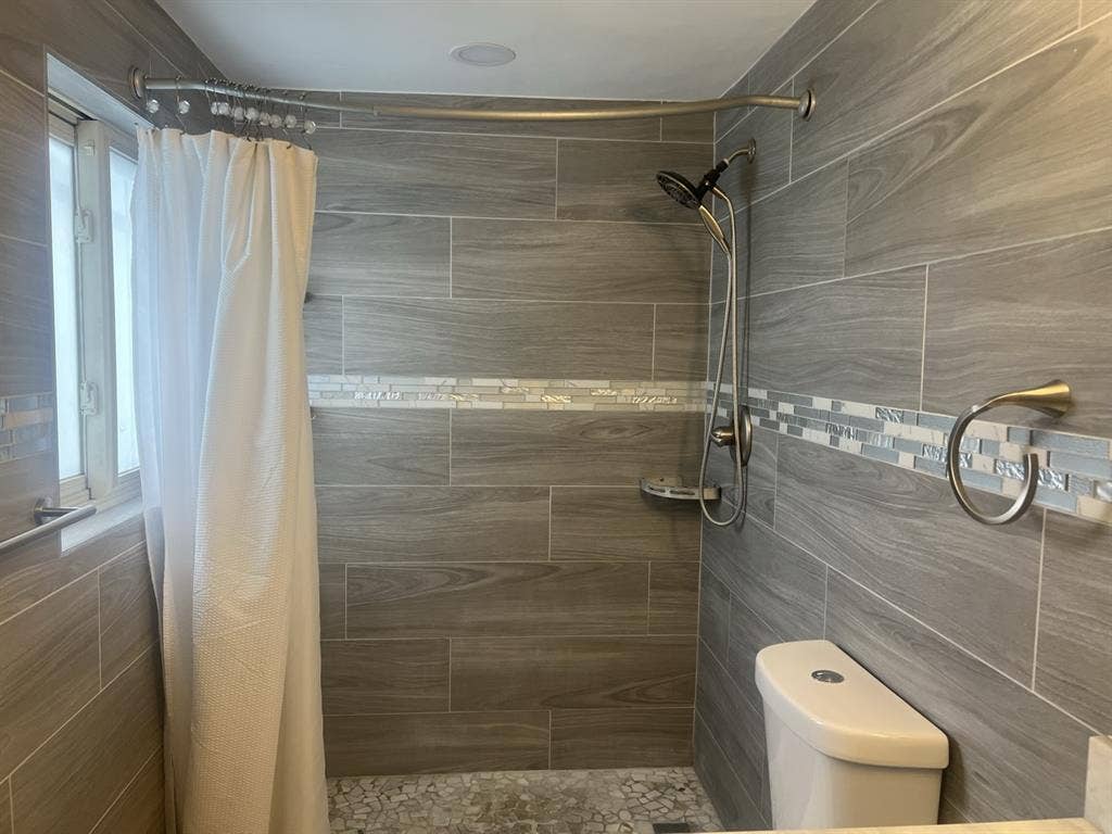 Room for rent in DTC $950- 1000