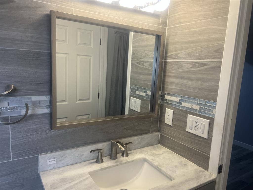 Room for rent in DTC $950- 1000
