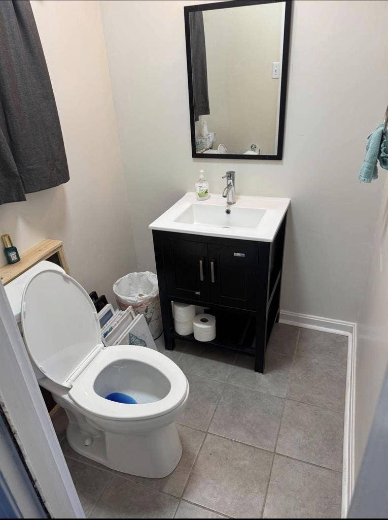 Room for rent near Langley AF base