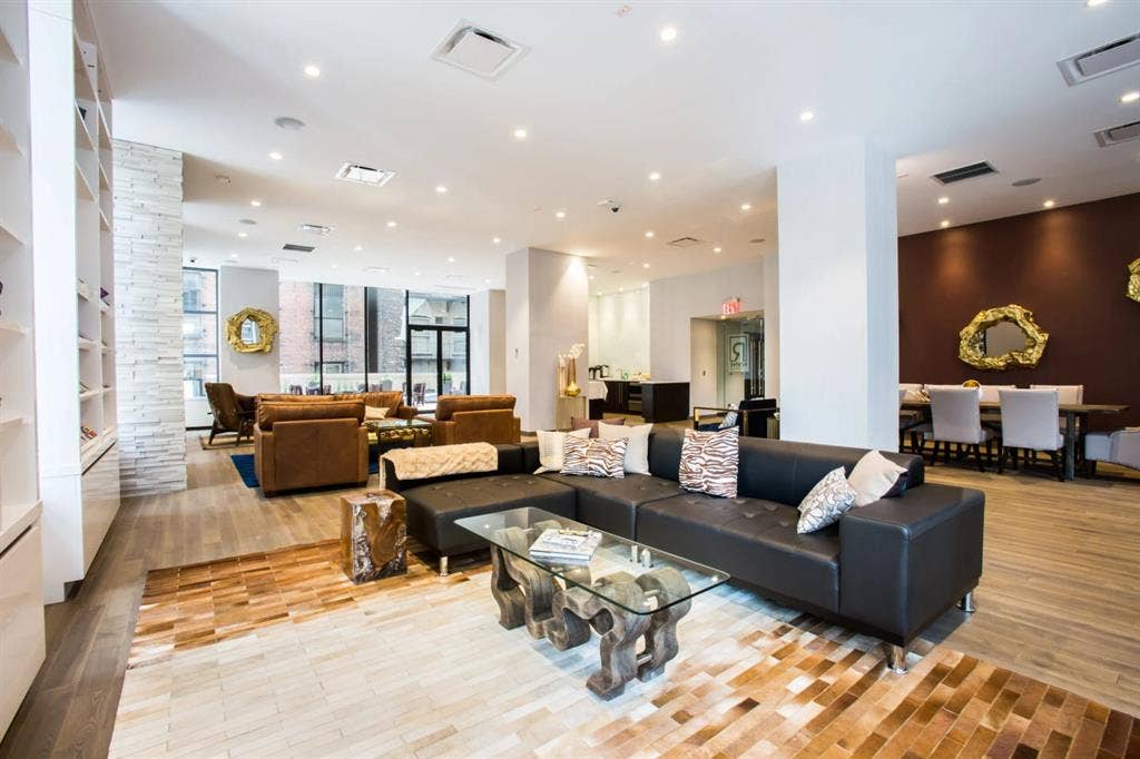Live in the heart of Manhattan