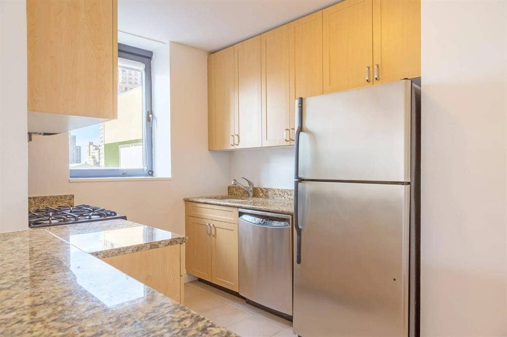 Live in the heart of Manhattan