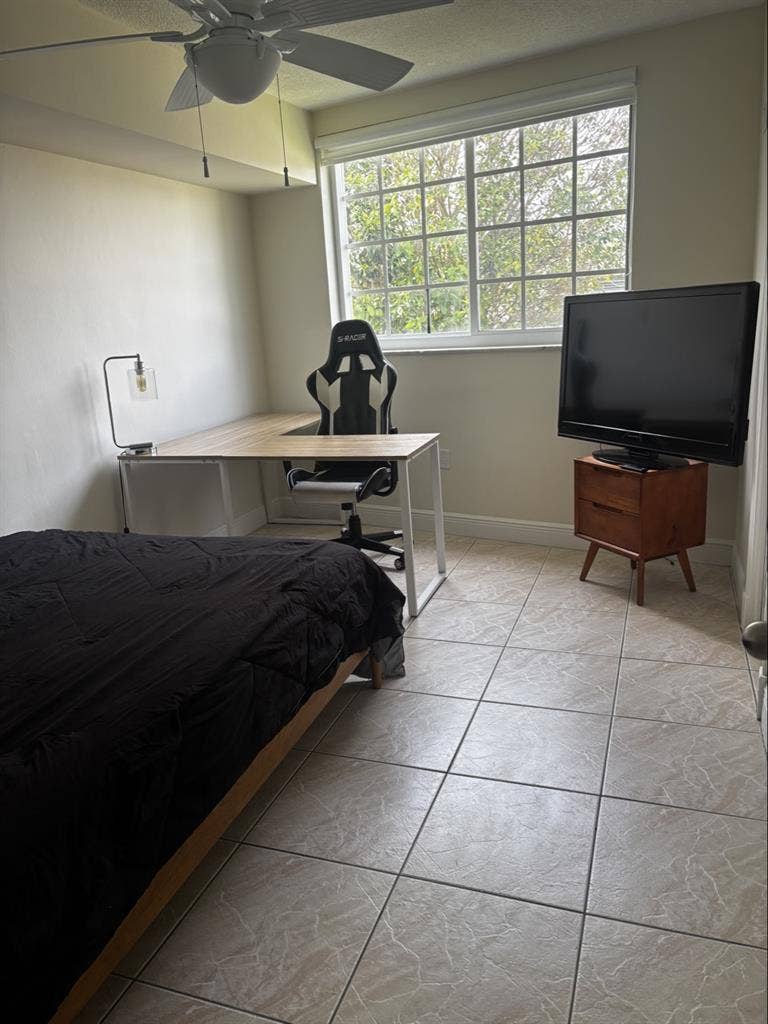 Private room and bathroom for rent