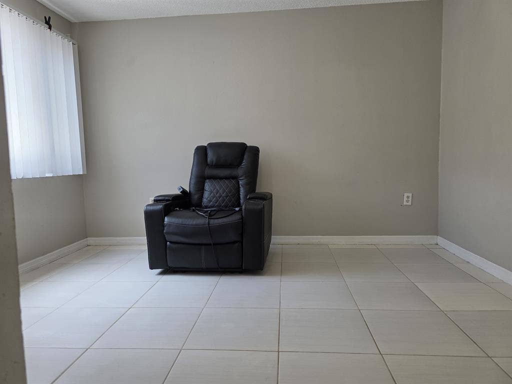 1 Bedroom shared bathroom