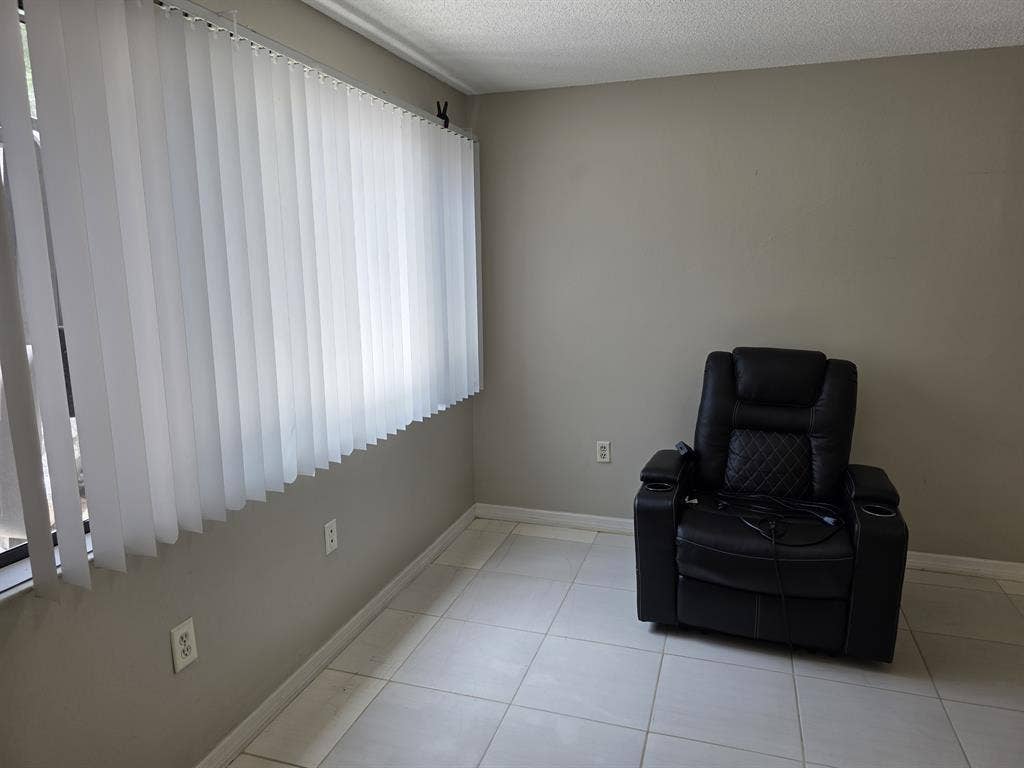 1 Bedroom shared bathroom