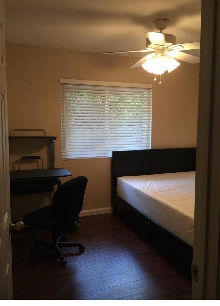 Roomate wanted La Verne House