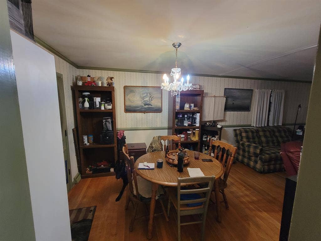 Maxwell Gardens Room for Rent