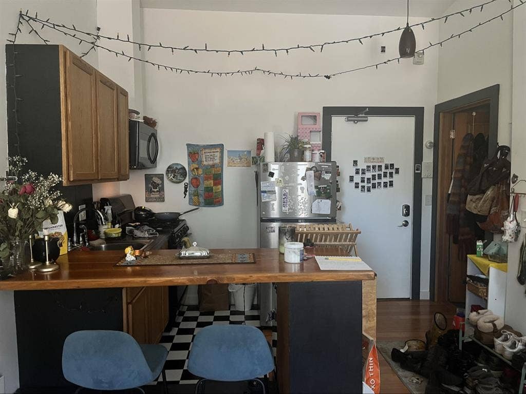 Looking for a Roommate! / Aug. 1st