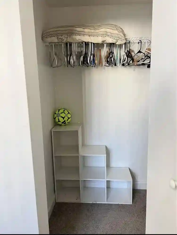 Private room + private bathroom