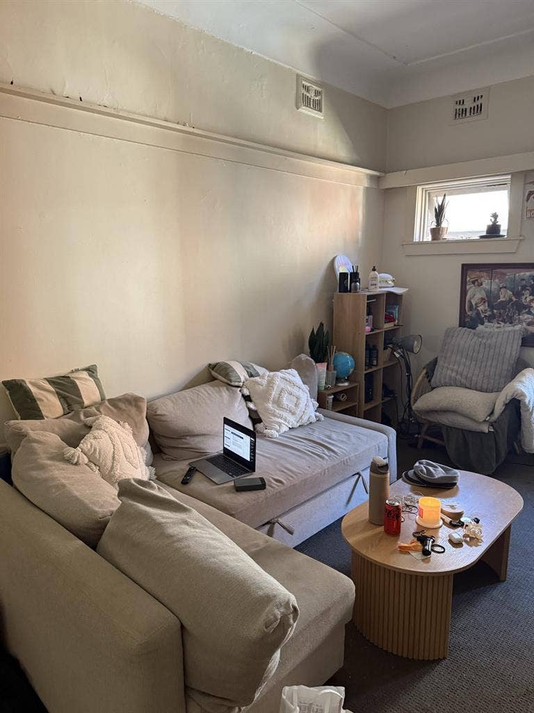 Private Room Sublet