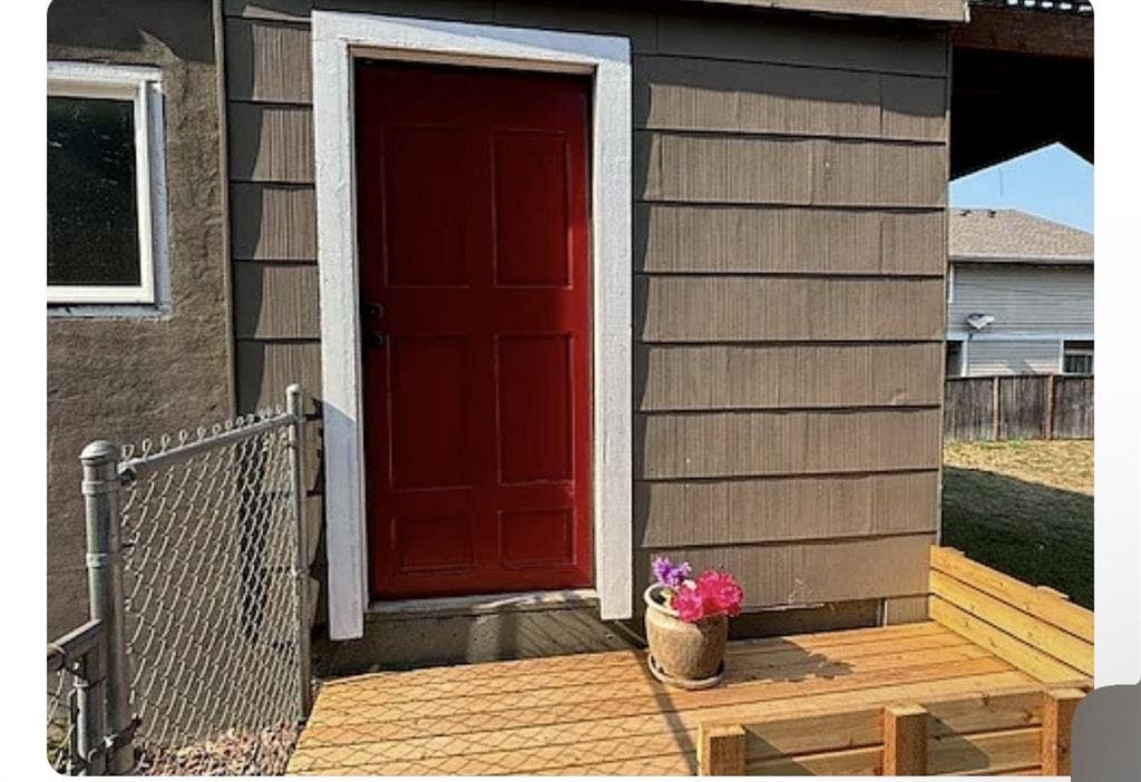 2 bedroom 1 bath