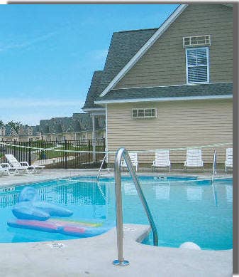 Two $460 Rooms for Rent Available