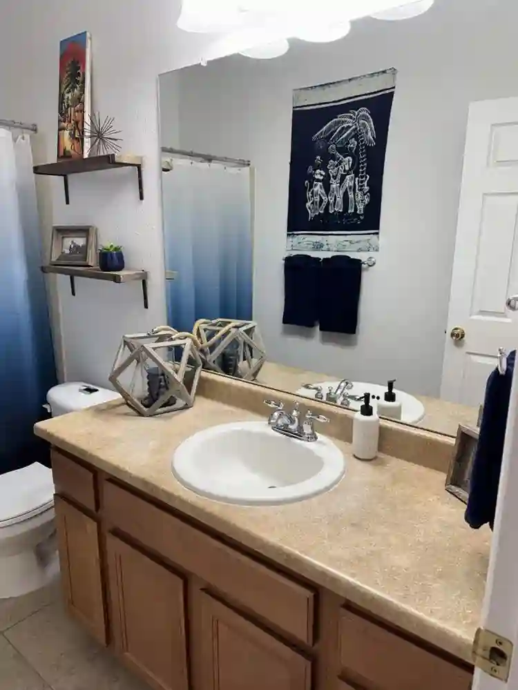 1 Bedroom 1 Private Bathroom