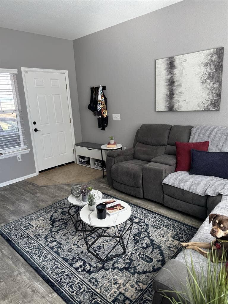 1 Bedroom 1 Private Bathroom