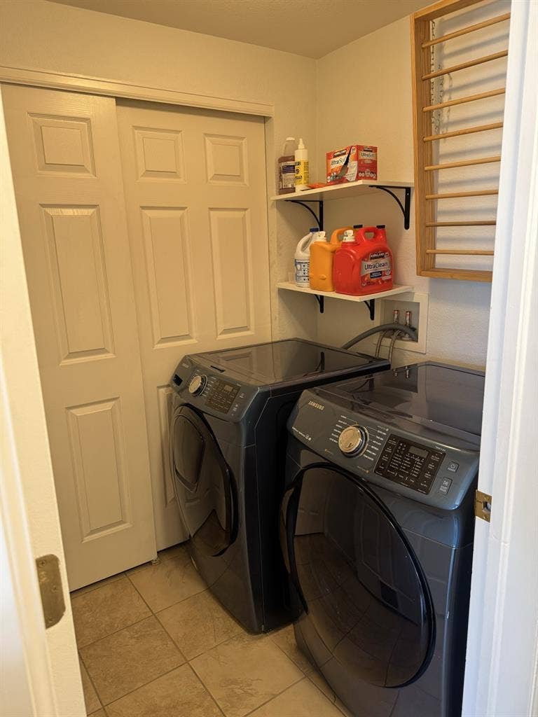 1 Bedroom 1 Private Bathroom