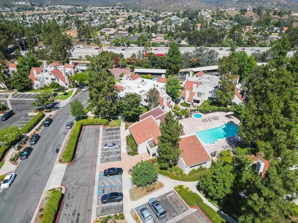 Rancho Bernardo Rm $1,400 or 1,800