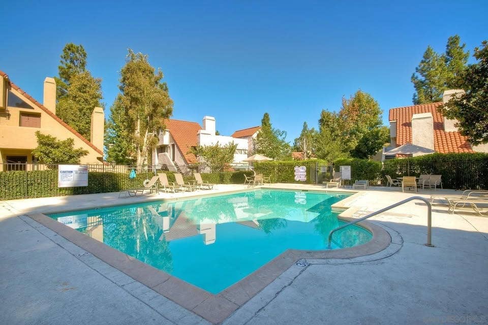 Rancho Bernardo Rm $1,400 or 1,800