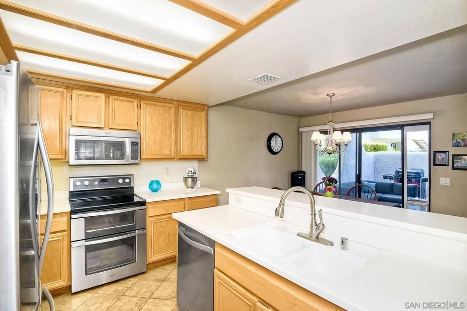 Rancho Bernardo Rm $1,400 or 1,800