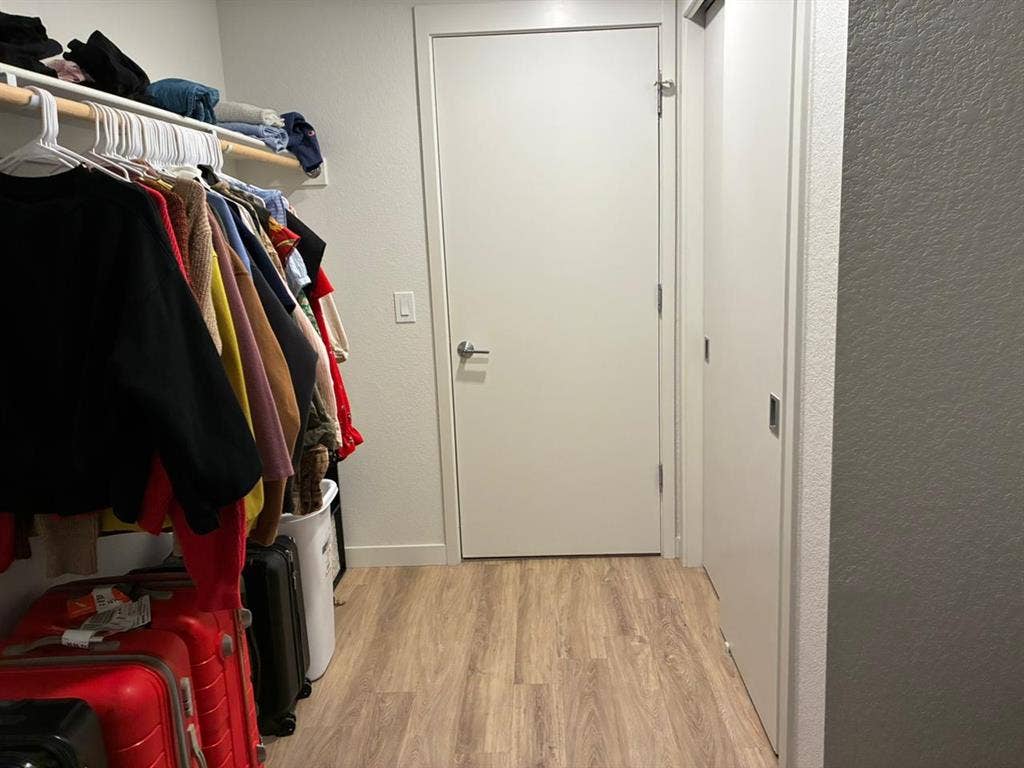 Modern apartment sublease