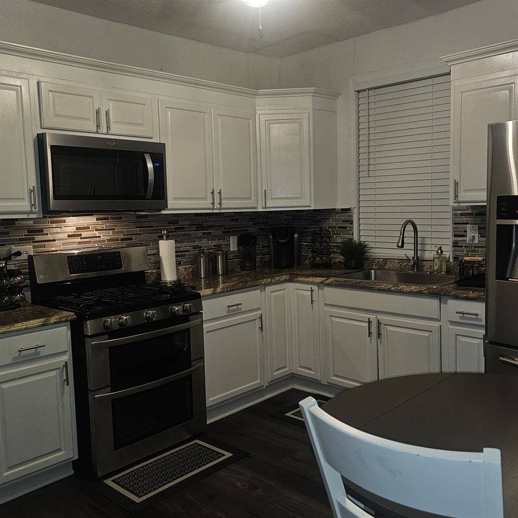 Luxury 6BR Short‑Term Powerhouse —
