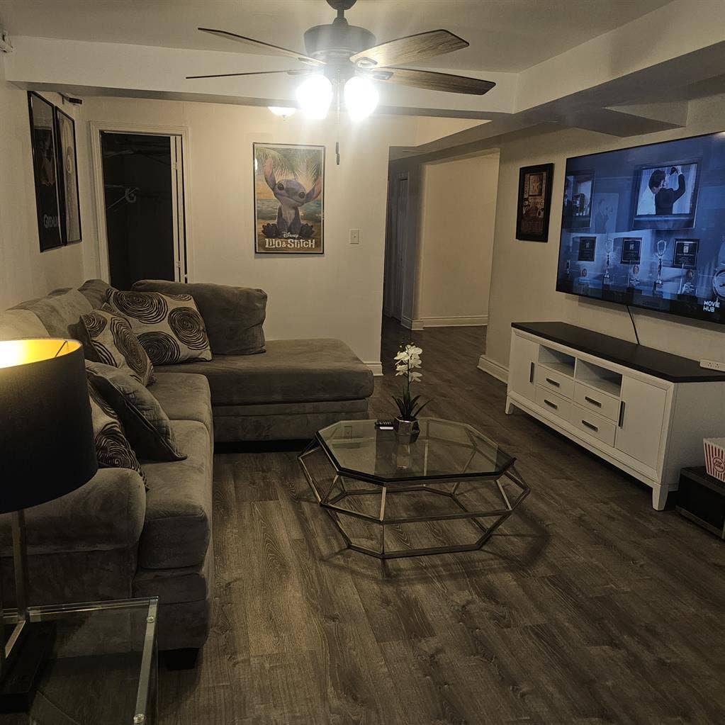 Luxury 6BR Short‑Term Powerhouse —