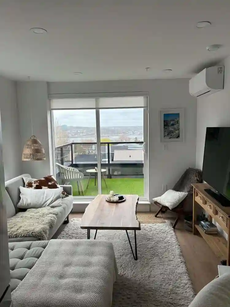 Furnished sublet Sept 21-May 21