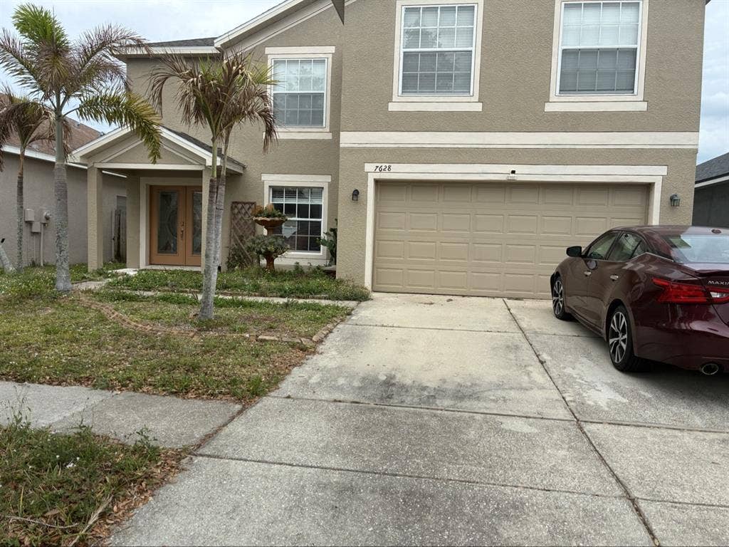 2 rooms for rent in Gibsonton