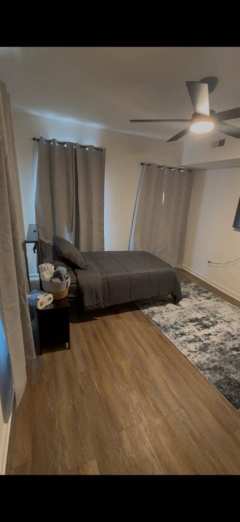 Fredericksburg Va- Room Available