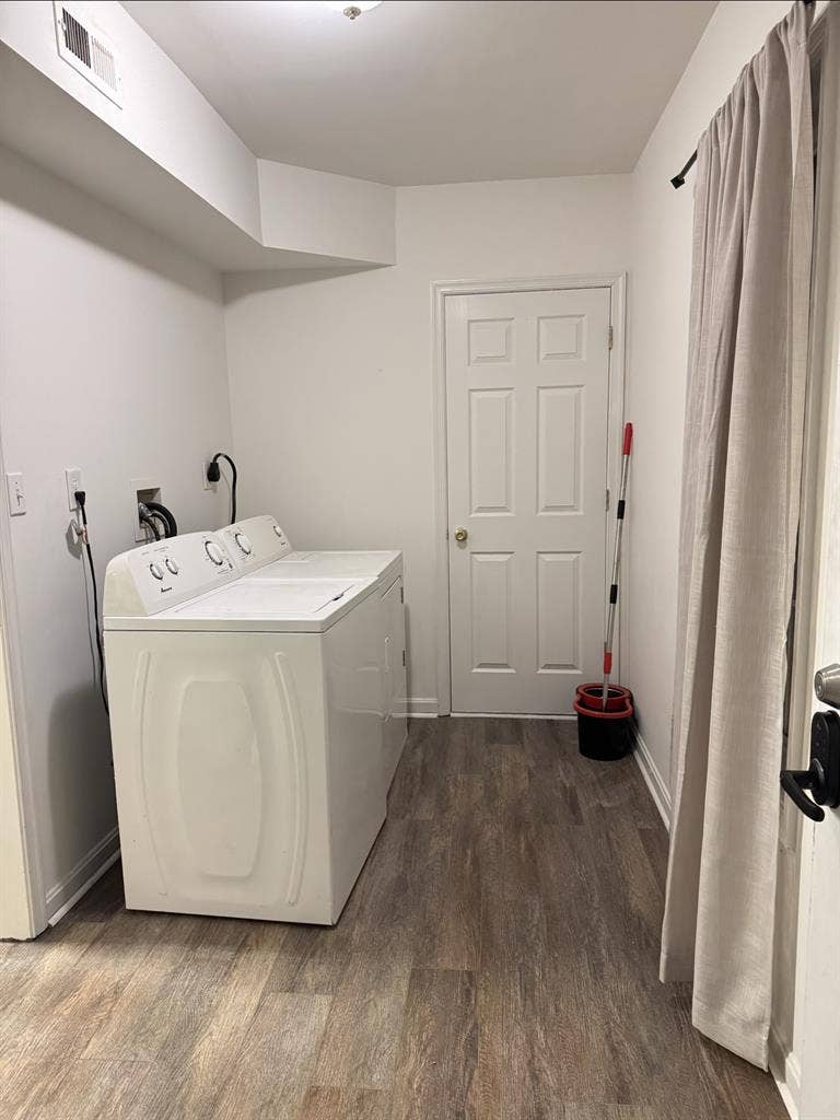 Fredericksburg Va- Room Available