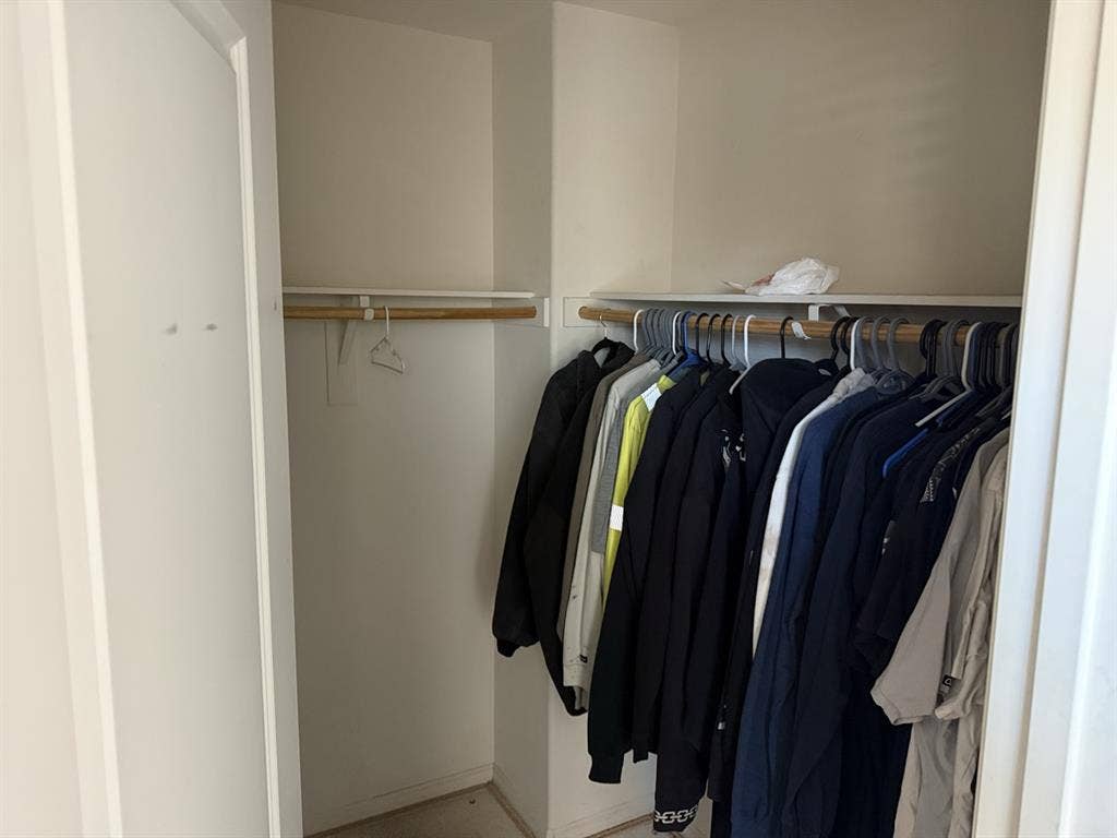 Bedroom for rent