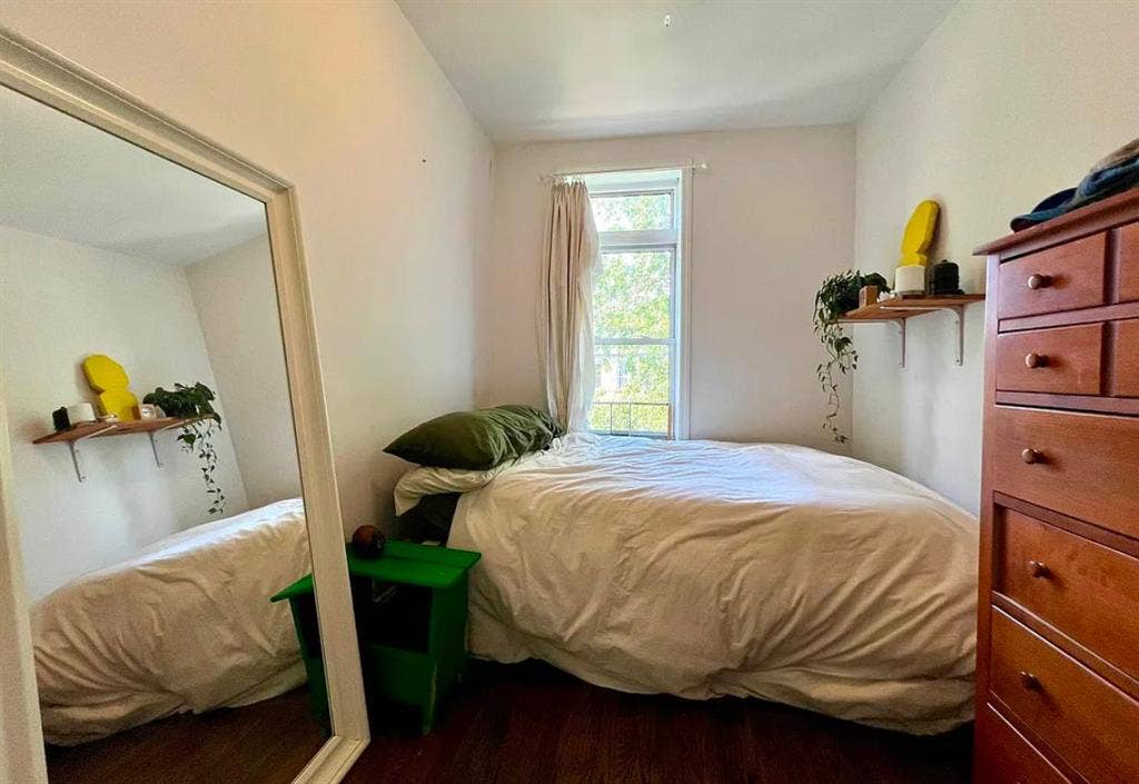 1 bedroom Deer Lakes Apartment