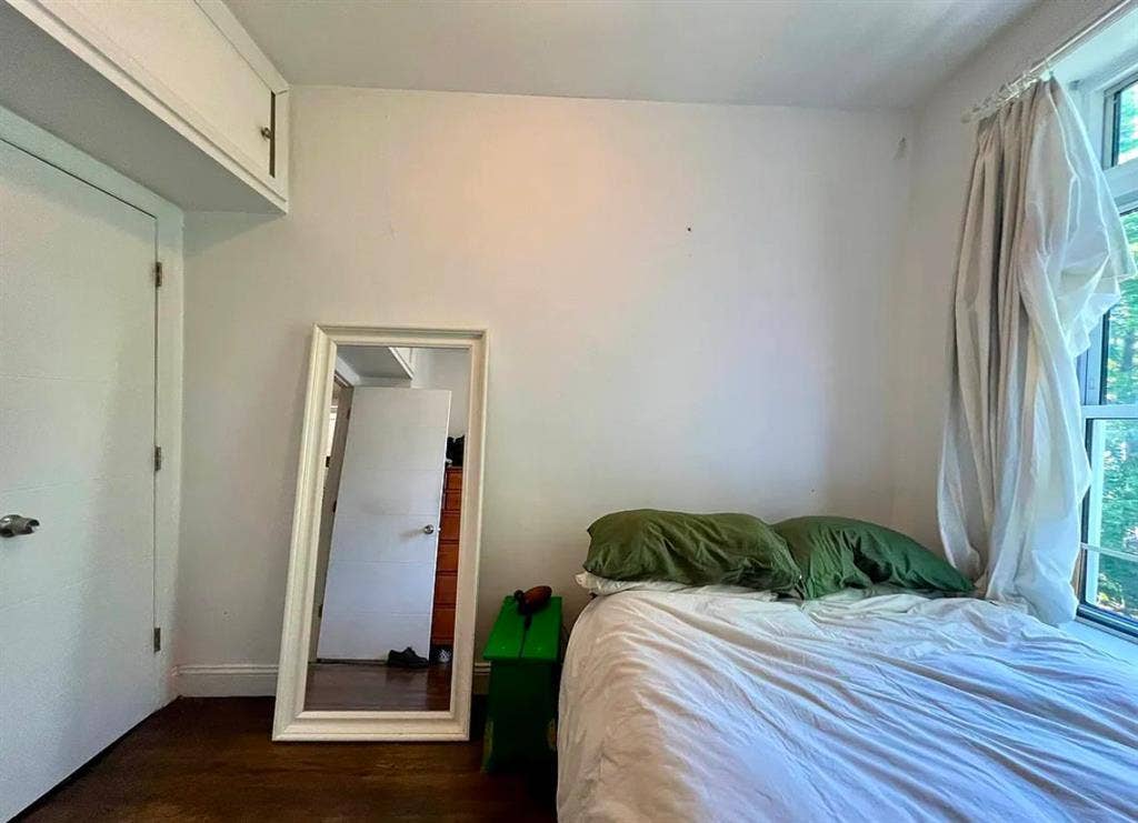 1 bedroom Deer Lakes Apartment