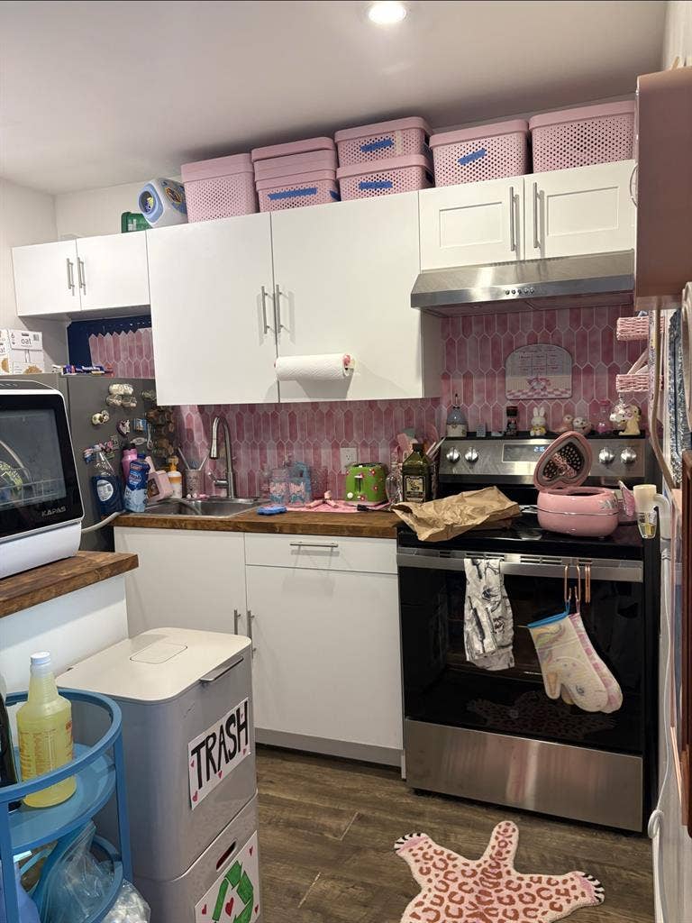 JUNE 1ST MOVE IN 2 BED 1 BATH