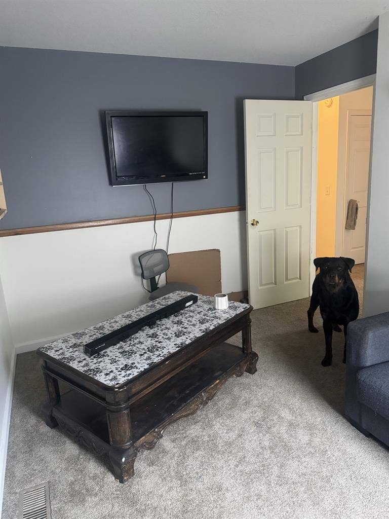 Housemate-partially furnished