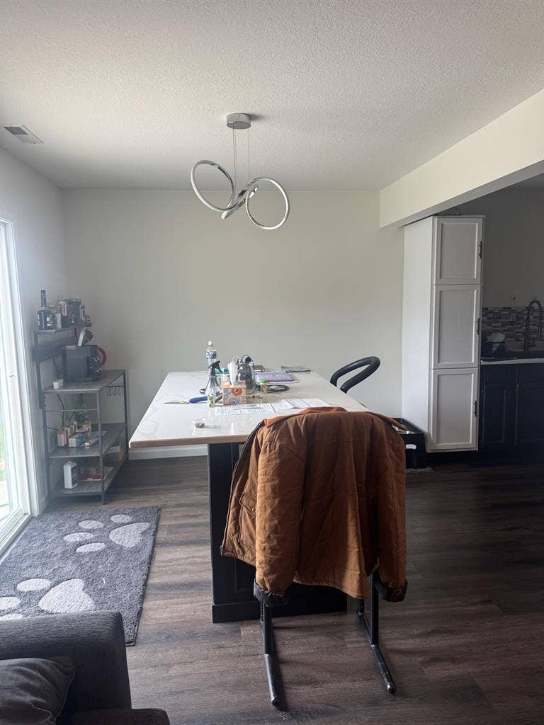 Housemate-partially furnished