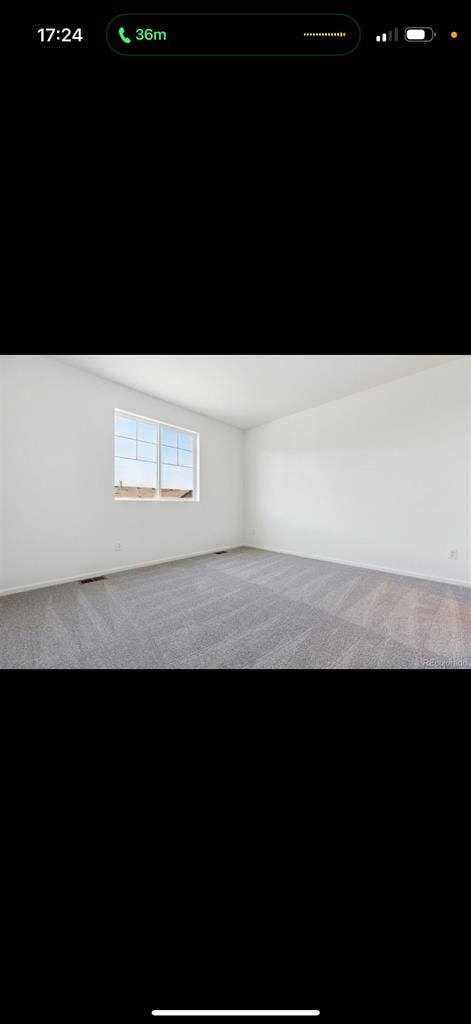 Room w/ private bath for rent!