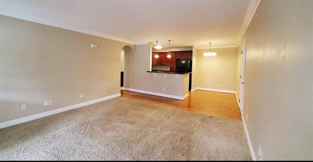 Looking 4 roommate in a 3br/2ba apt