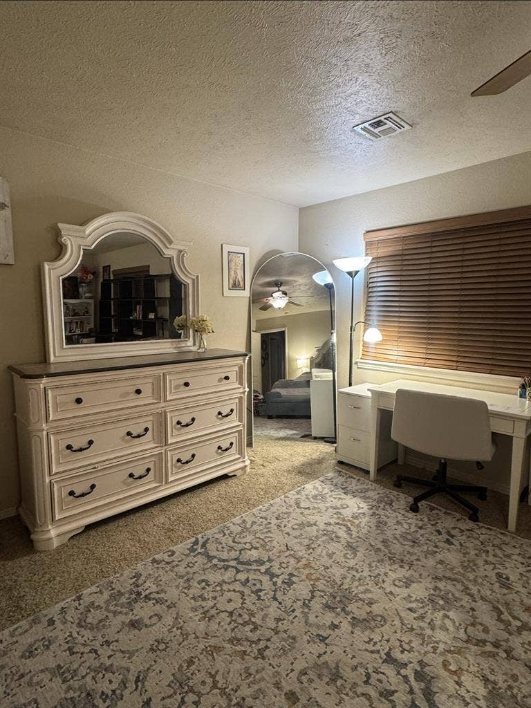 FURNISHED large master