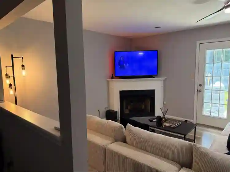 1br 1bath msg me on ig-adrunitt