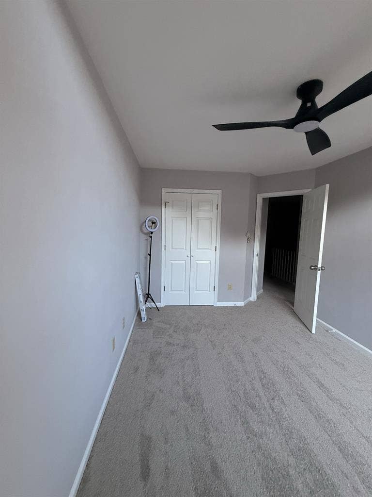 1br 1bath msg me on ig-adrunitt