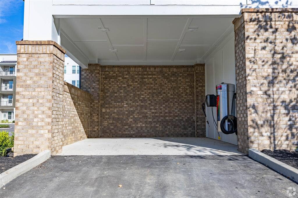 1 BR Available for Rent! 1,056 Sqft