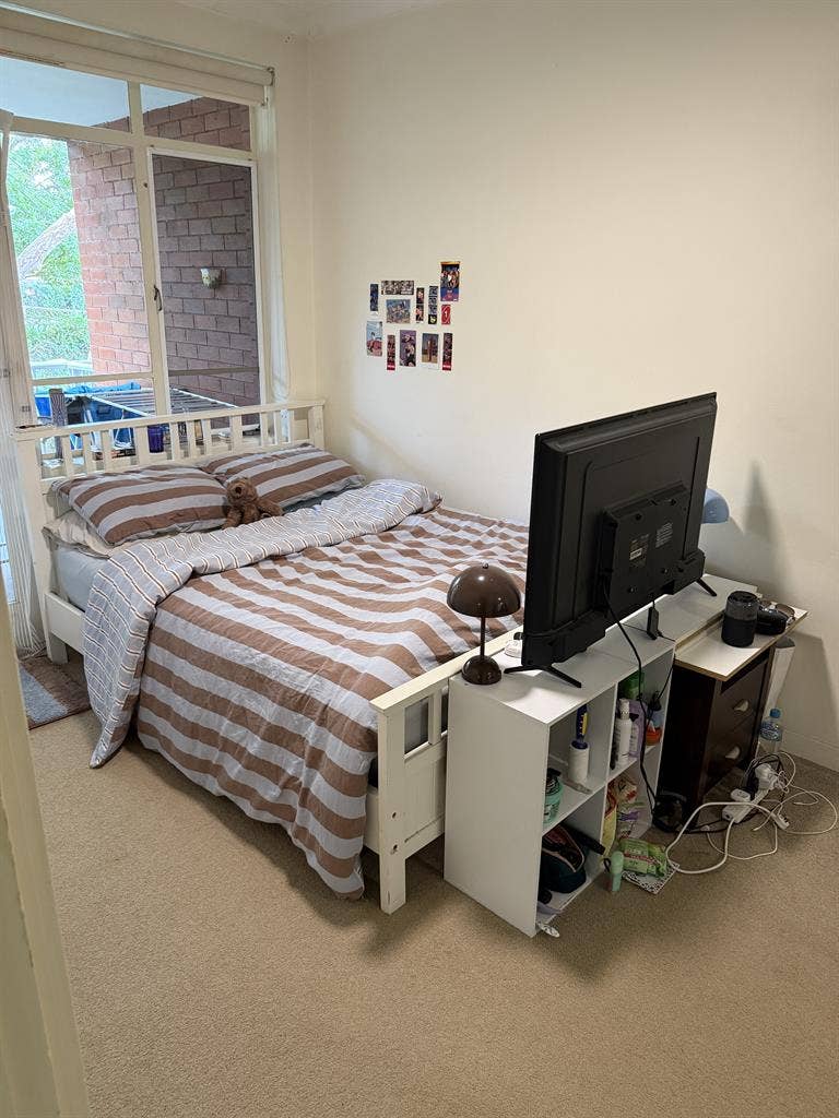 Private room in shared flat