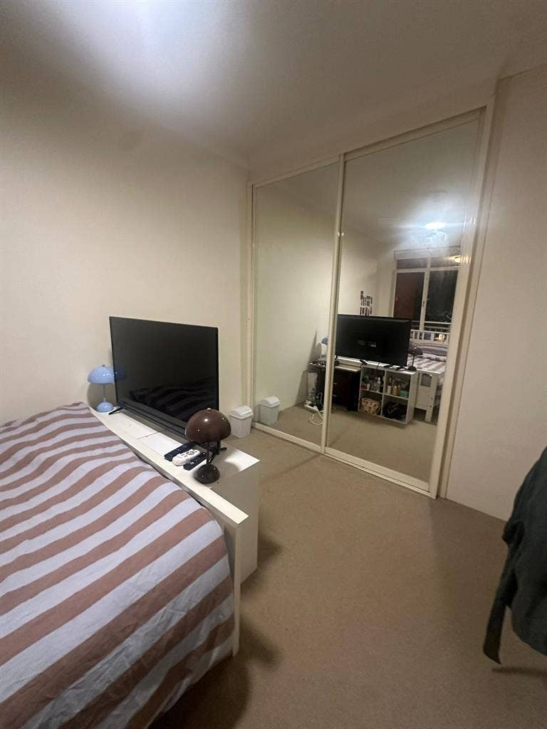 Private room in shared flat